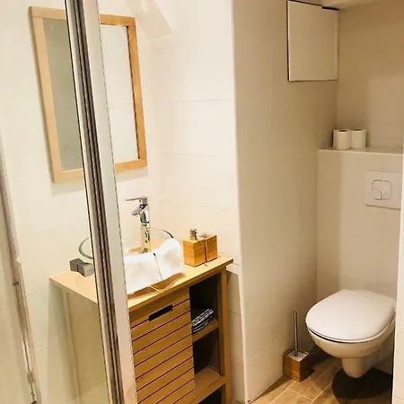 Studio Centre De 아파트 *